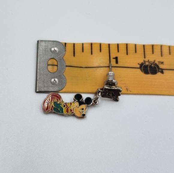 Mickey & Minnie Mouse Earrings Disney Enamel Metal Jewelry Heart - Picture 11 of 13